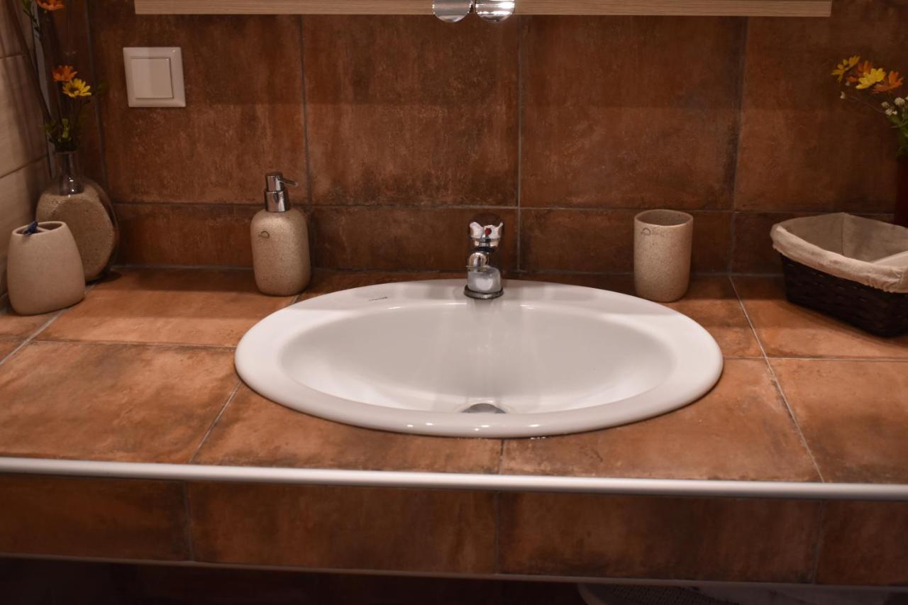 Konaki Guesthouse Ormos Panagias Ngoại thất bức ảnh